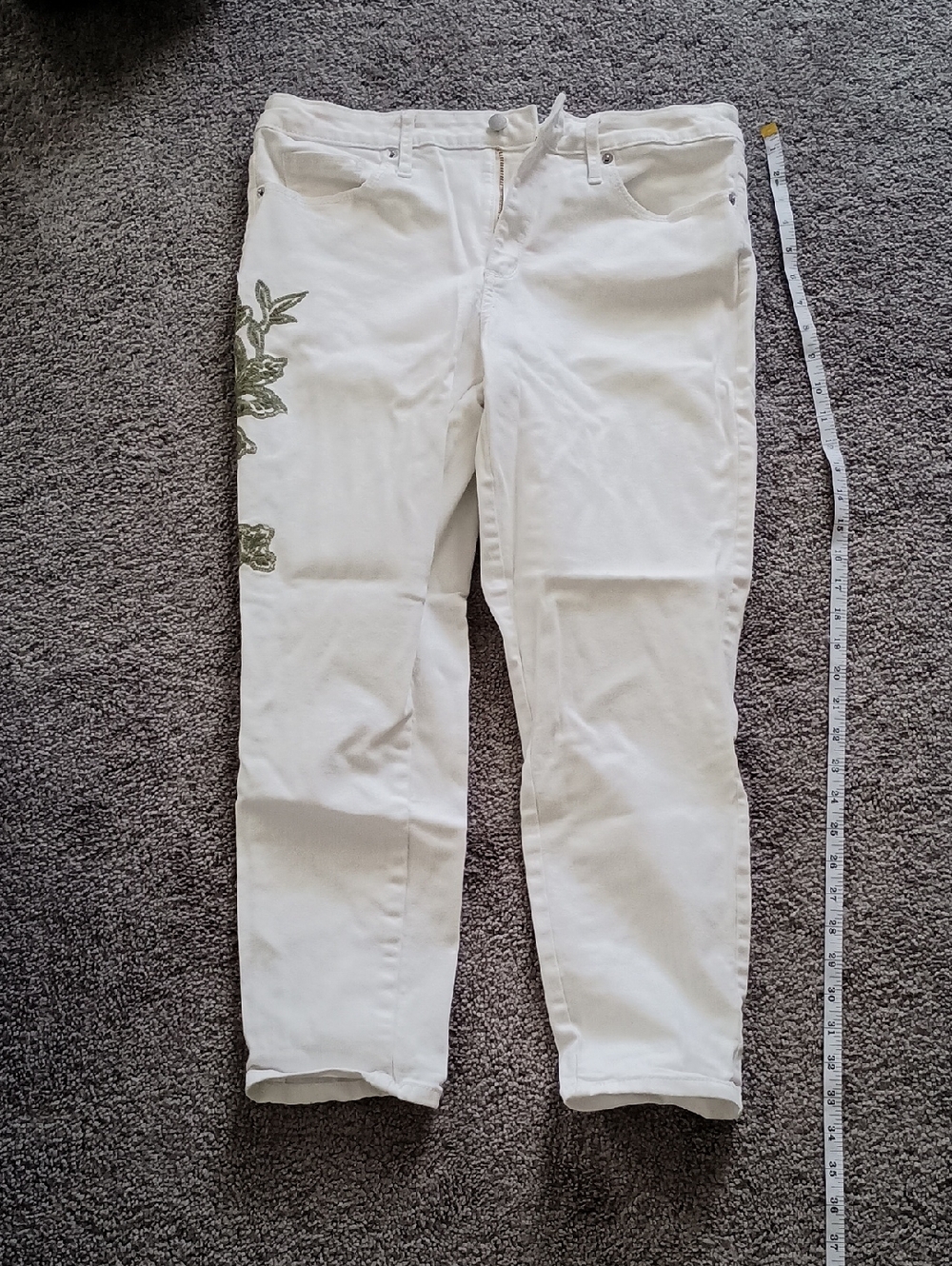 Universal Thread Sz 12/31R
